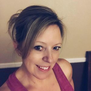 Meet your Posher, Carrie